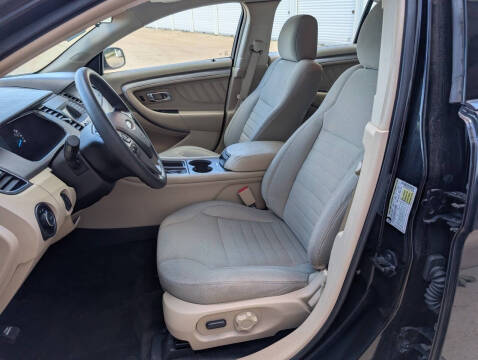 2018 Ford Taurus SE