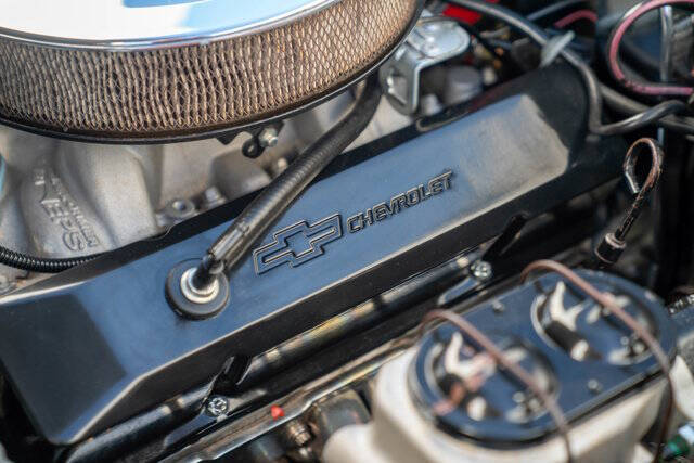 1972 Chevrolet Corvette 35