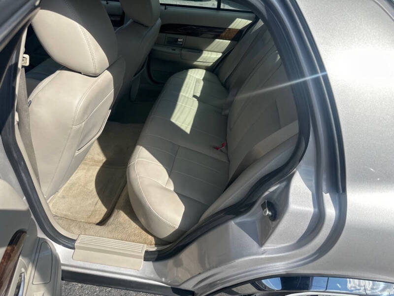 2011 Mercury Grand Marquis LS