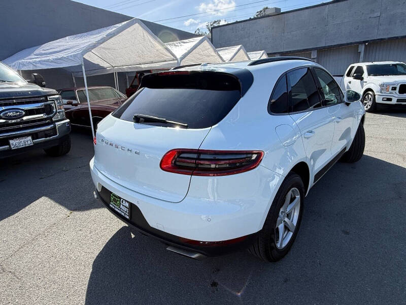 2017 Porsche Macan