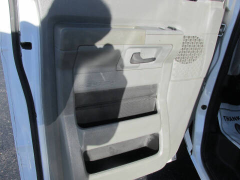 2014 Ford E-Series E-350 SD