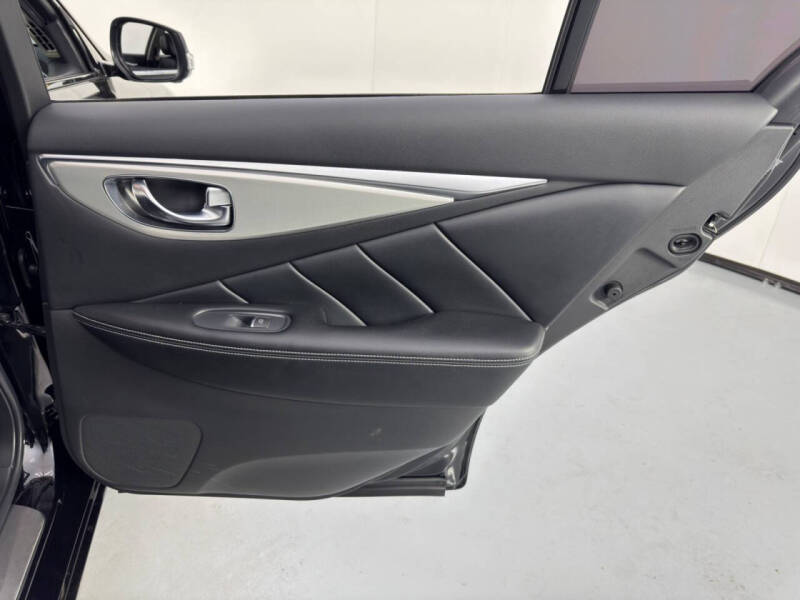 2021 Infiniti Q50 Luxe