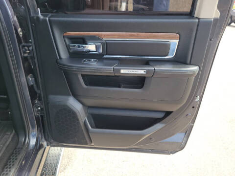 2017 RAM 1500 Laramie