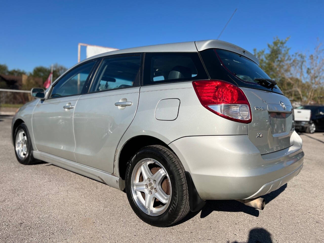 2004 Toyota Matrix for sale at J-R Auto Sales LLC in Houston, TX