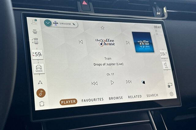 2026 Land Rover Range Rover Evoque P250 Dynamic SE