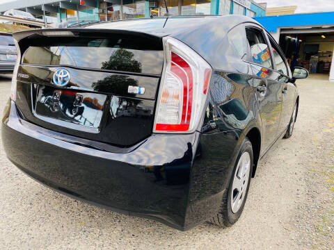 2015 Toyota Prius Two