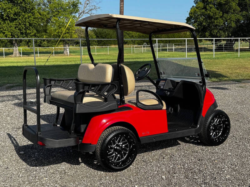 2024 E-Z-GO RXV ELiTE