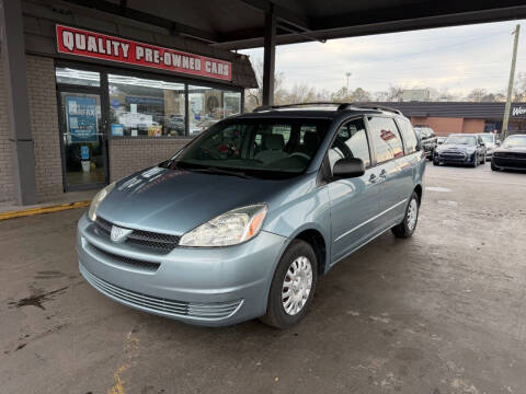 2005 Toyota Sienna LE 8 Passenger