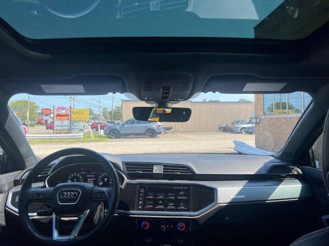 2024 Audi Q3 quattro S line Prem Plus 45 TFSI