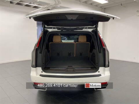 2022 Cadillac Escalade ESV Premium Luxury