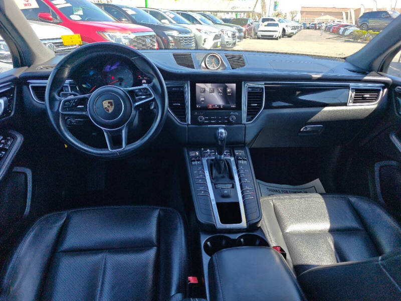 2017 Porsche Macan S