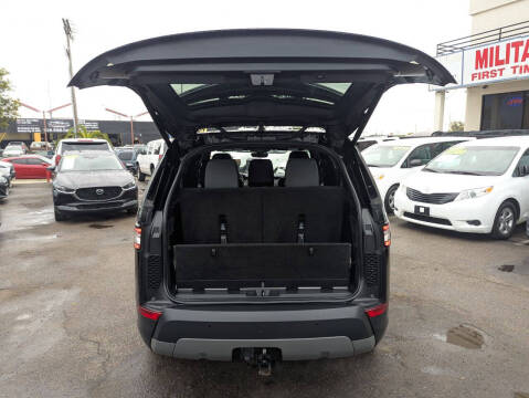 2017 Land Rover Discovery SE