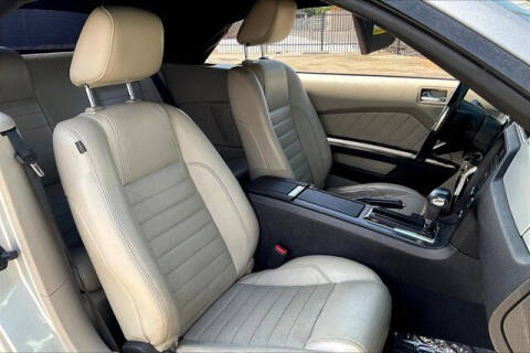 2010 Ford Mustang V6