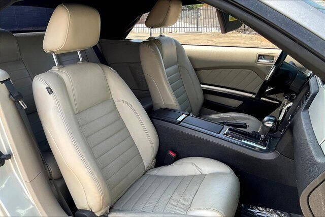 2010 Ford Mustang V6