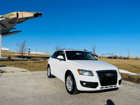 2010 Audi Q5 for sale at Airport Motors in Saint Francis WI