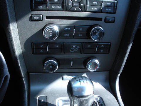 2012 Ford Mustang V6