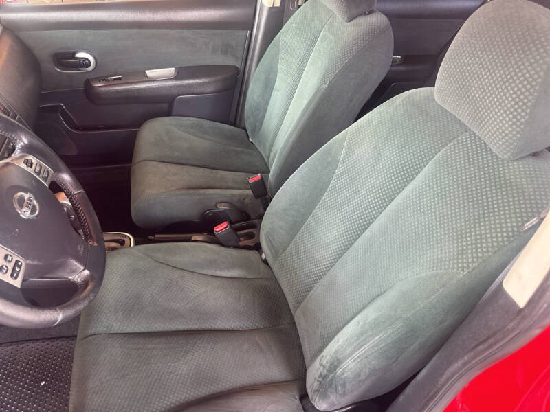 2012 Nissan Versa 1.8 S