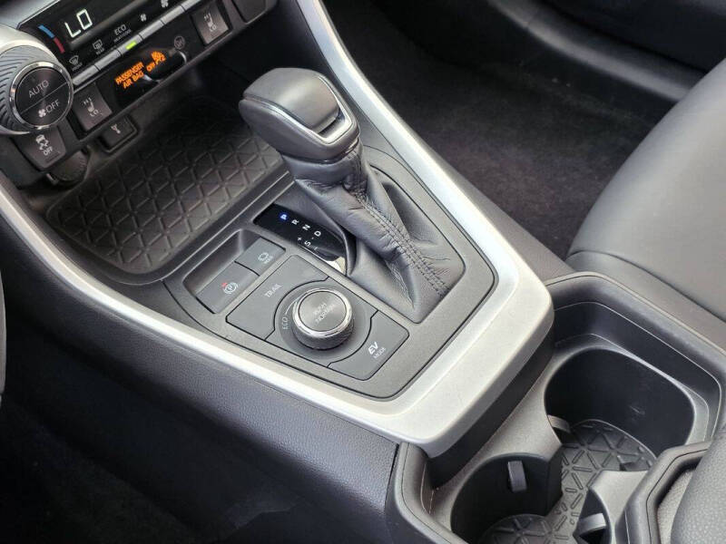 2021 Toyota RAV4 Hybrid XLE Premium