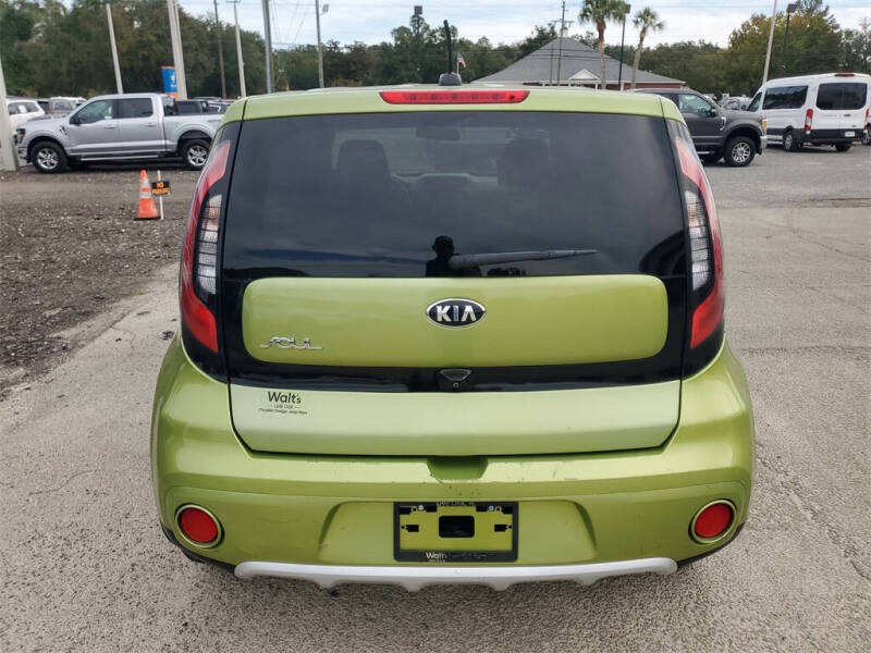 2017 Kia Soul +