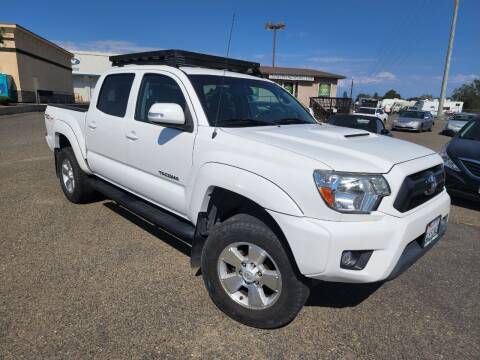 2014 Toyota Tacoma for sale at Deruelle's Auto Sales in Shingle Springs CA