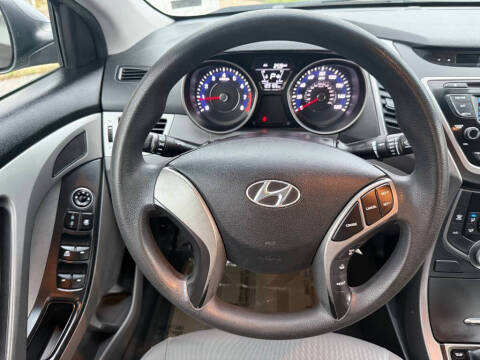 2014 Hyundai Elantra SE