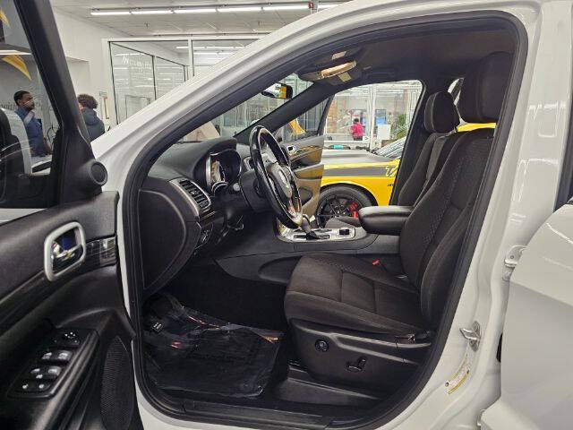 2020 Jeep Grand Cherokee Laredo