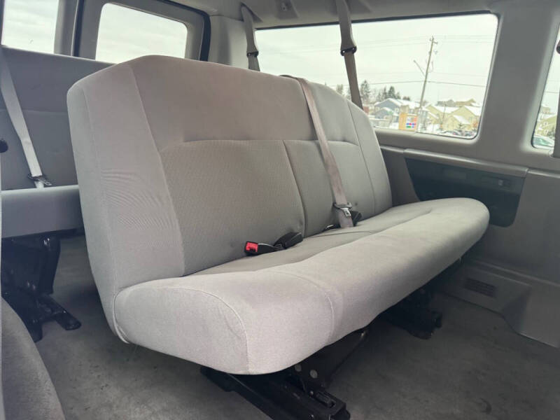 2012 Ford E-Series E-350 SD XLT