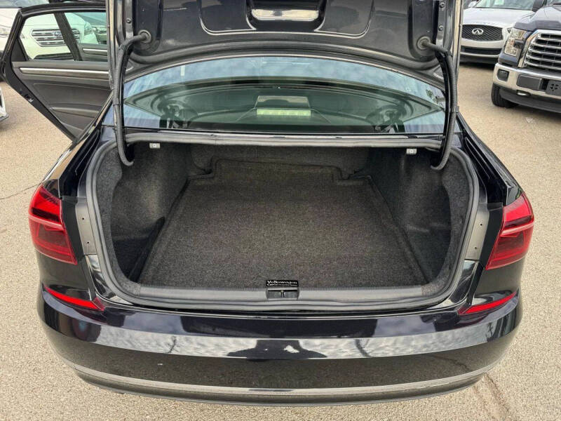 2017 Volkswagen Passat 1.8T SE