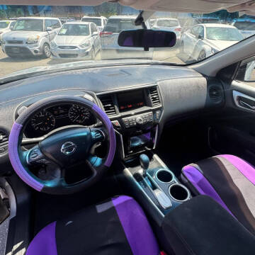 2016 Nissan Pathfinder