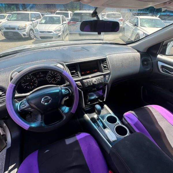 2016 Nissan Pathfinder