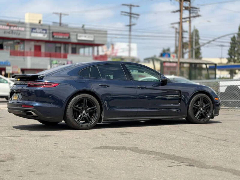 2018 Porsche Panamera