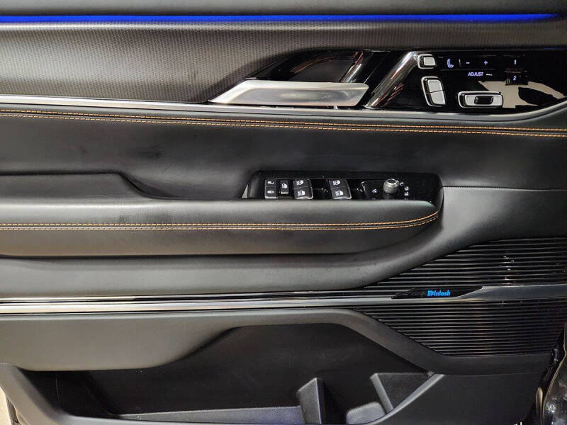 2024 Jeep Grand Wagoneer Series III Obsidian