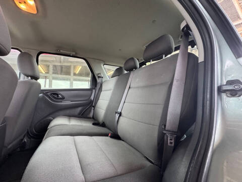 2006 Ford Escape XLS