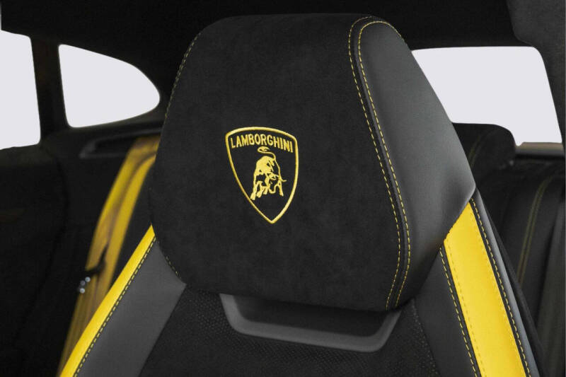 2024 Lamborghini Urus Performante