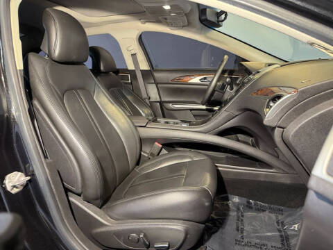 2014 Lincoln MKZ