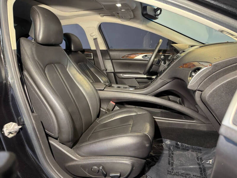 2014 Lincoln MKZ