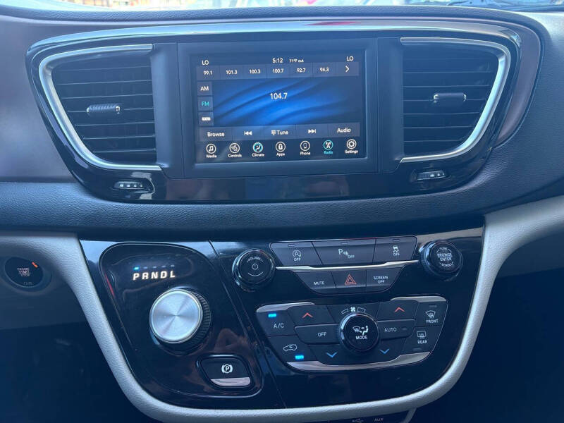 2019 Chrysler Pacifica Touring L