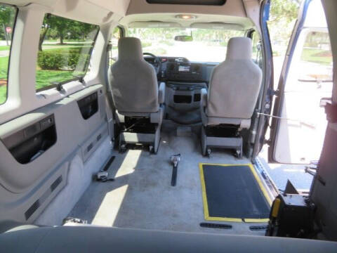 2011 Ford E-Series E-350 SD XLT