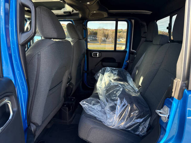 2026 Jeep Gladiator Willys