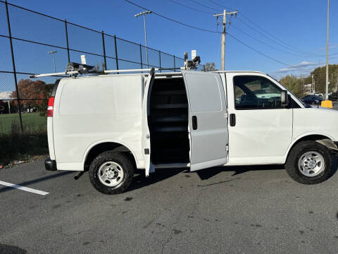 2023 Chevrolet Express 2500