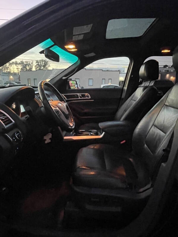 2011 Ford Explorer XLT