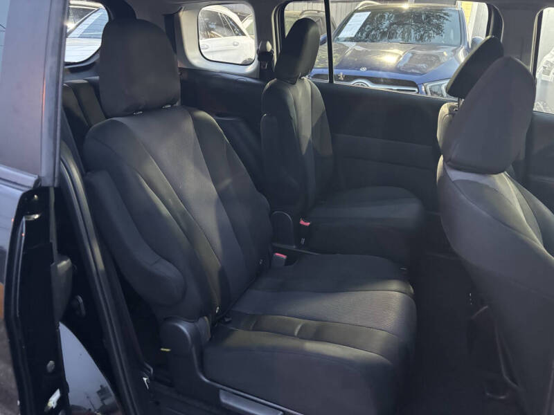 2013 Mazda MAZDA5 Sport