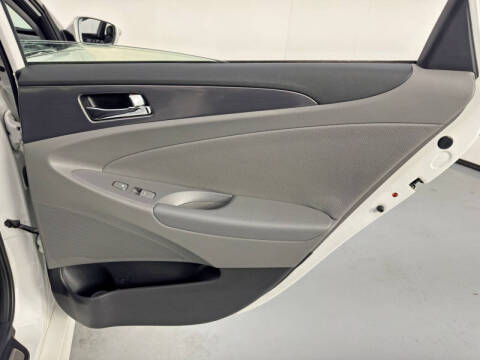 2013 Hyundai Sonata Hybrid Limited