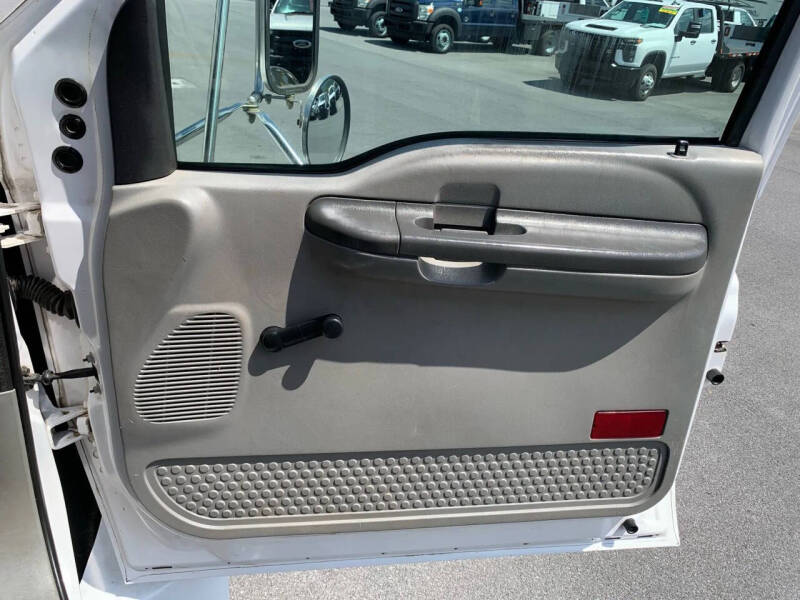 2003 Ford F-650 Super Duty