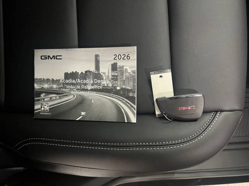 2026 GMC Acadia Elevation