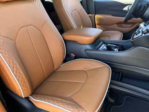 2026 Chrysler Pacifica Pinnacle