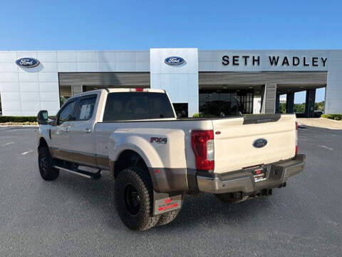 2019 Ford F-350 Super Duty Lariat