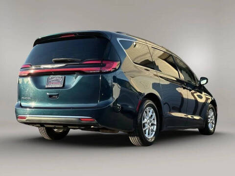 2022 Chrysler Pacifica Touring L