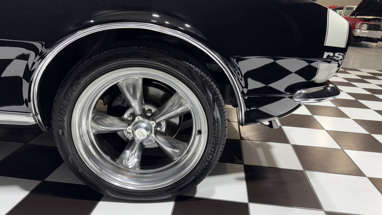 1967 Chevrolet Camaro 19