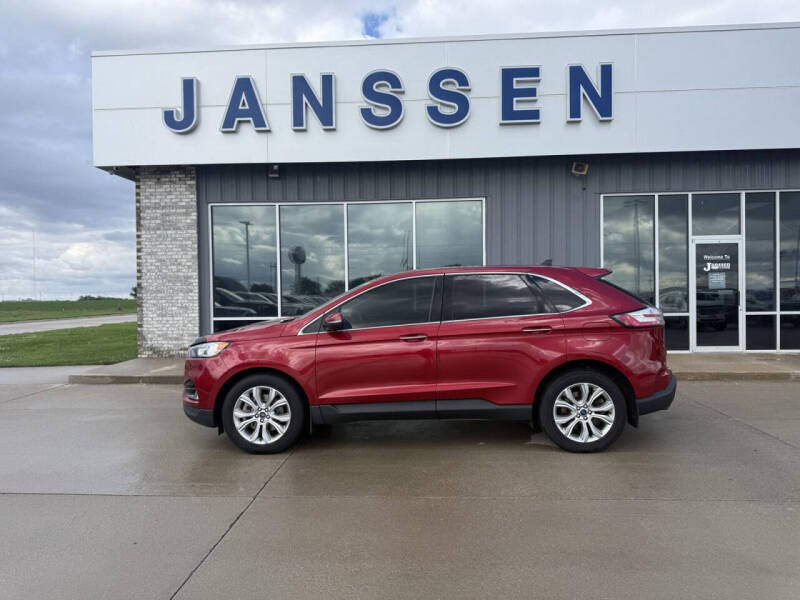 2021 Ford Edge Titanium